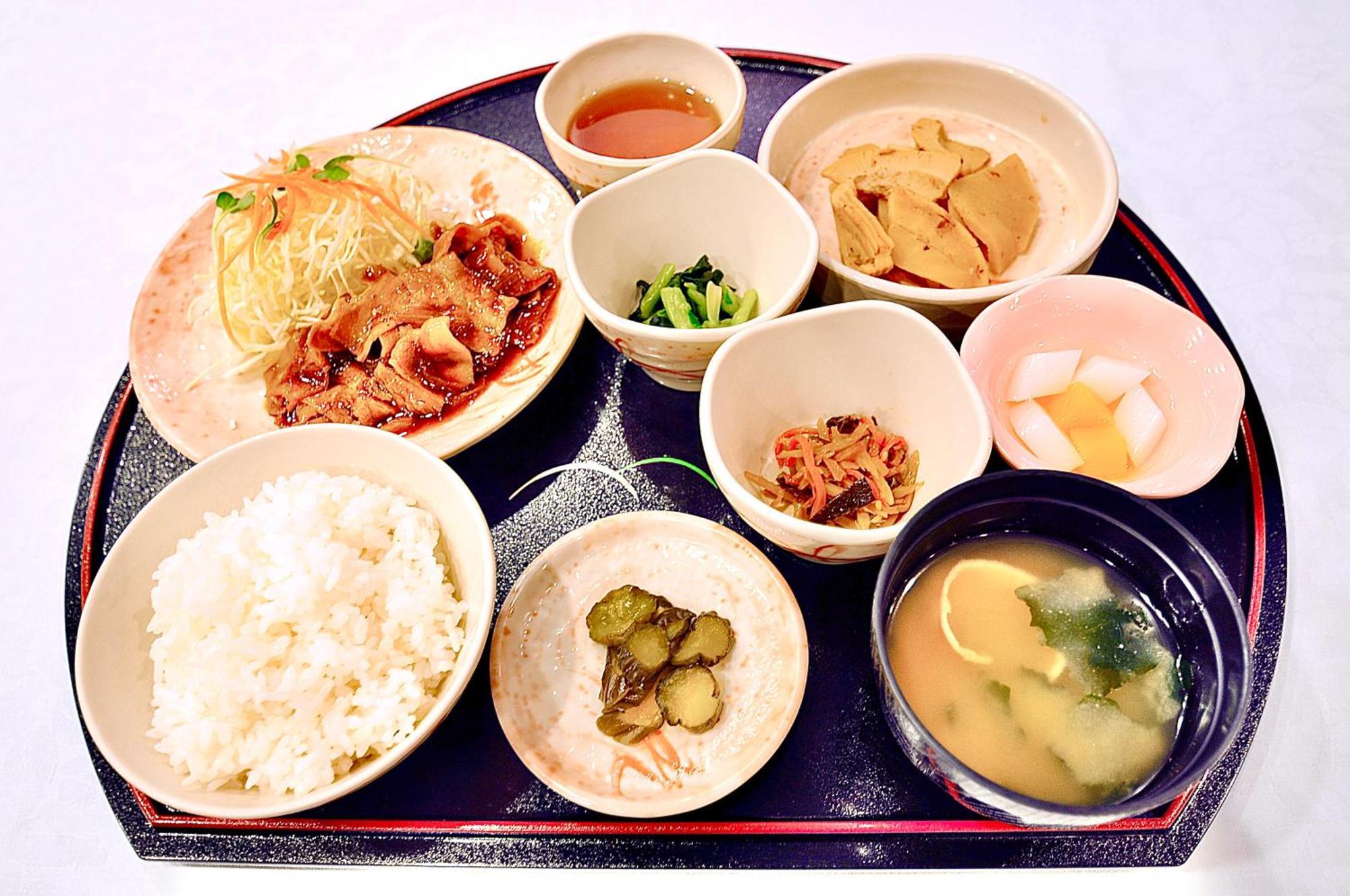 Hiroshima Ekimae Universal Hotel エクステリア 写真
